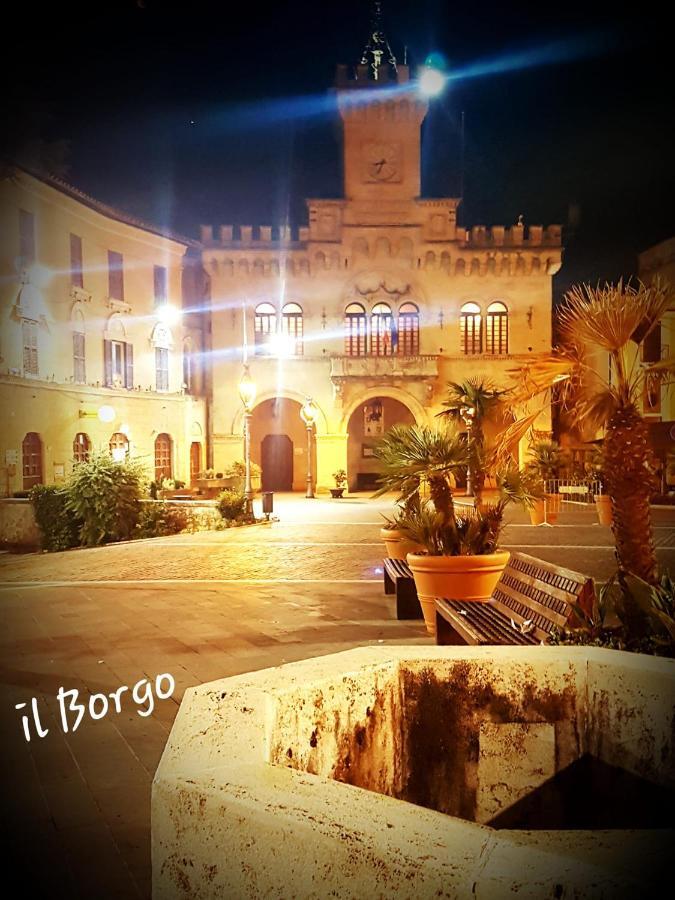 Alloggio Per Uso Turistico Da Margherita ฟีอุจจี ภายนอก รูปภาพ